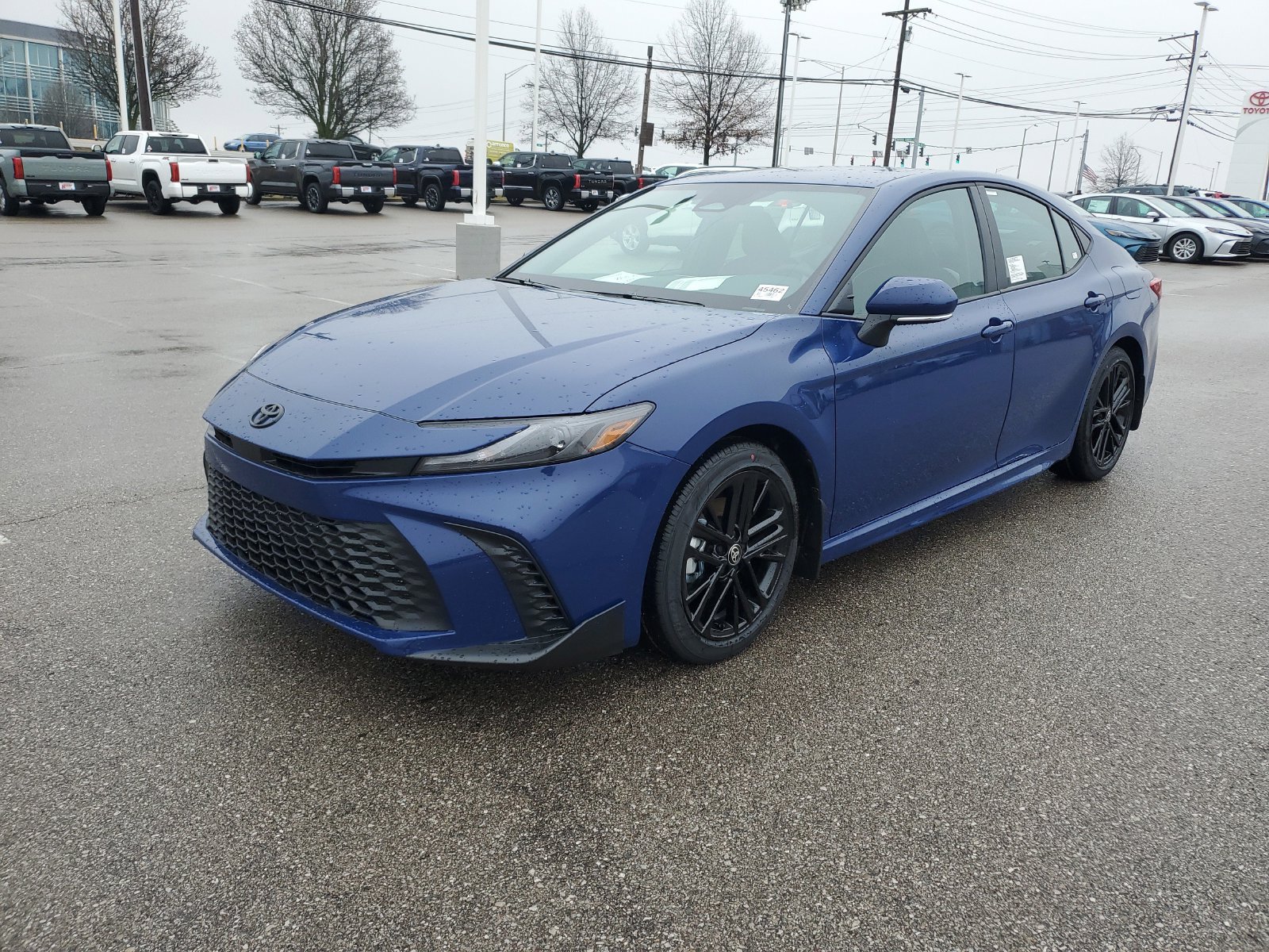 New 2026 Toyota Camry SE w/ Convenience Package FWD image 2