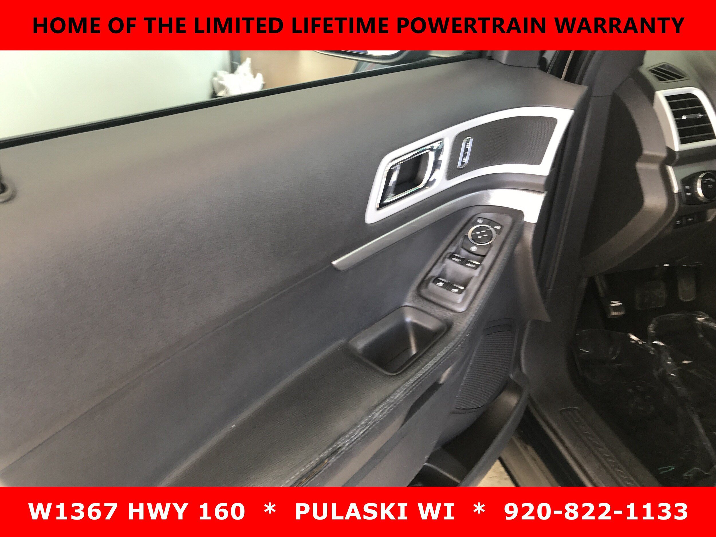 Used 2014 Ford Explorer XLT w/ Equipment Group 202A AWD/4WD image 12