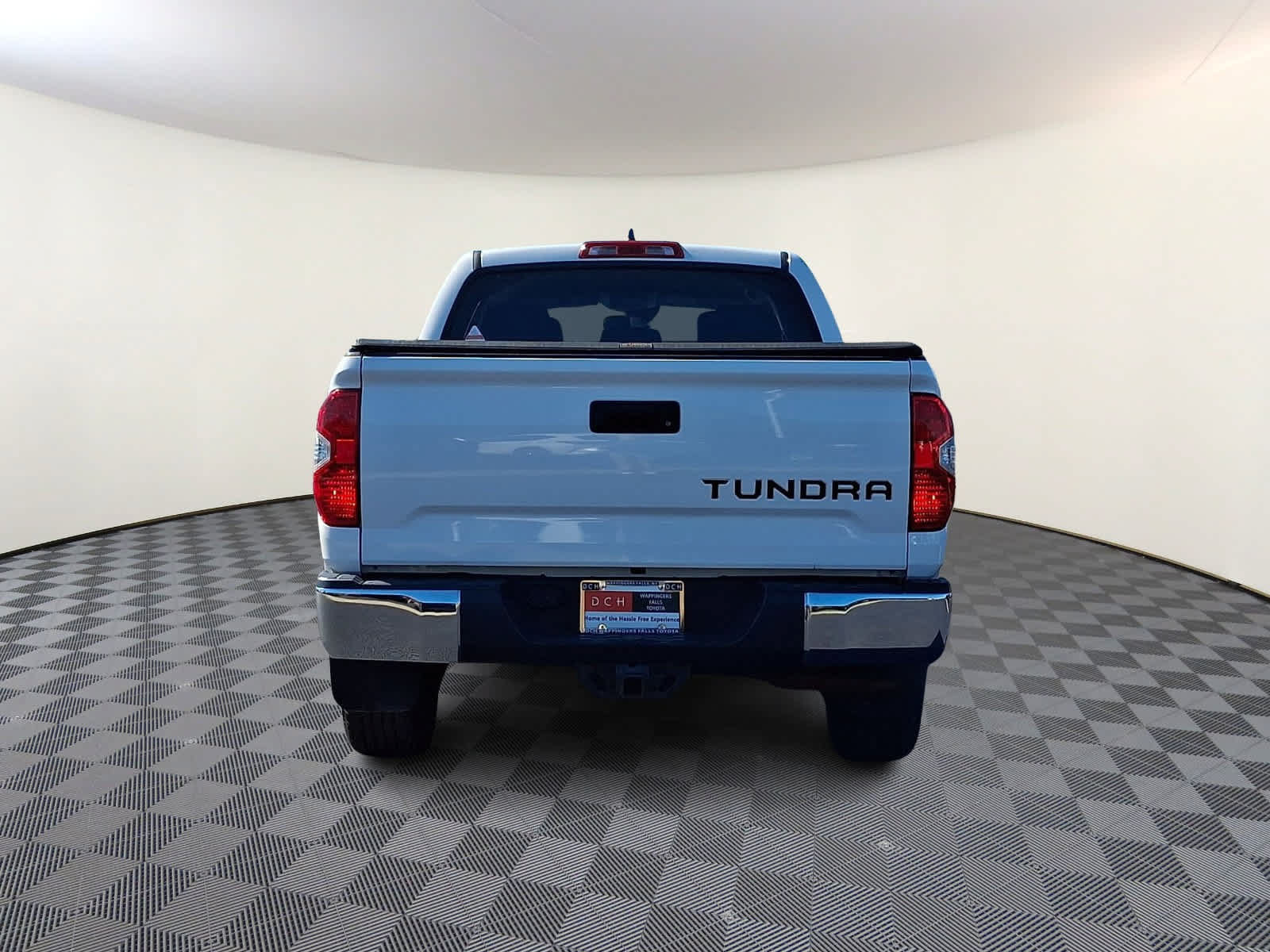 Certified 2020 Toyota Tundra SR5 w/ TRD Off-Road Package AWD/4WD image 6