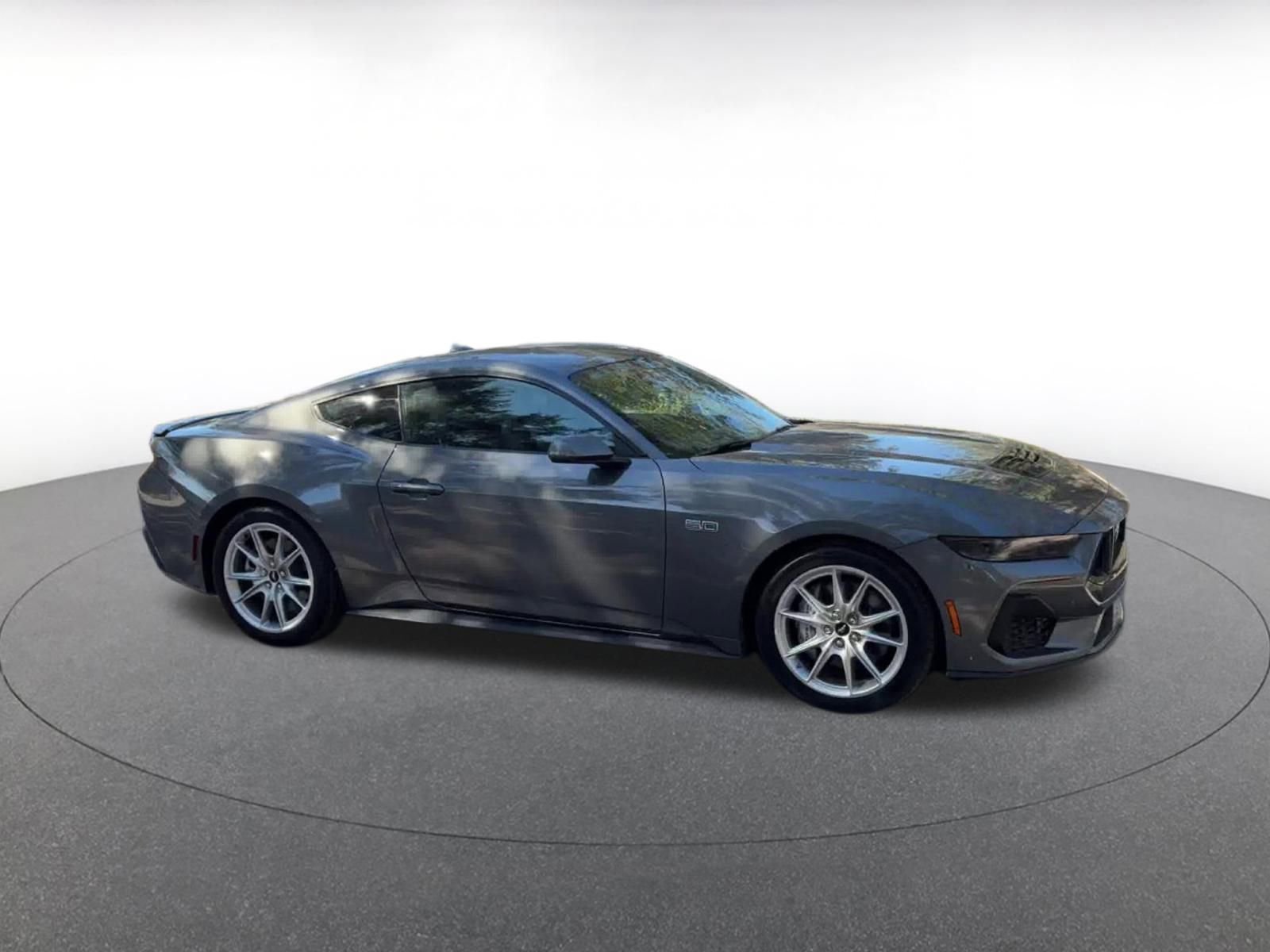 Used 2025 Ford Mustang GT Premium image 2