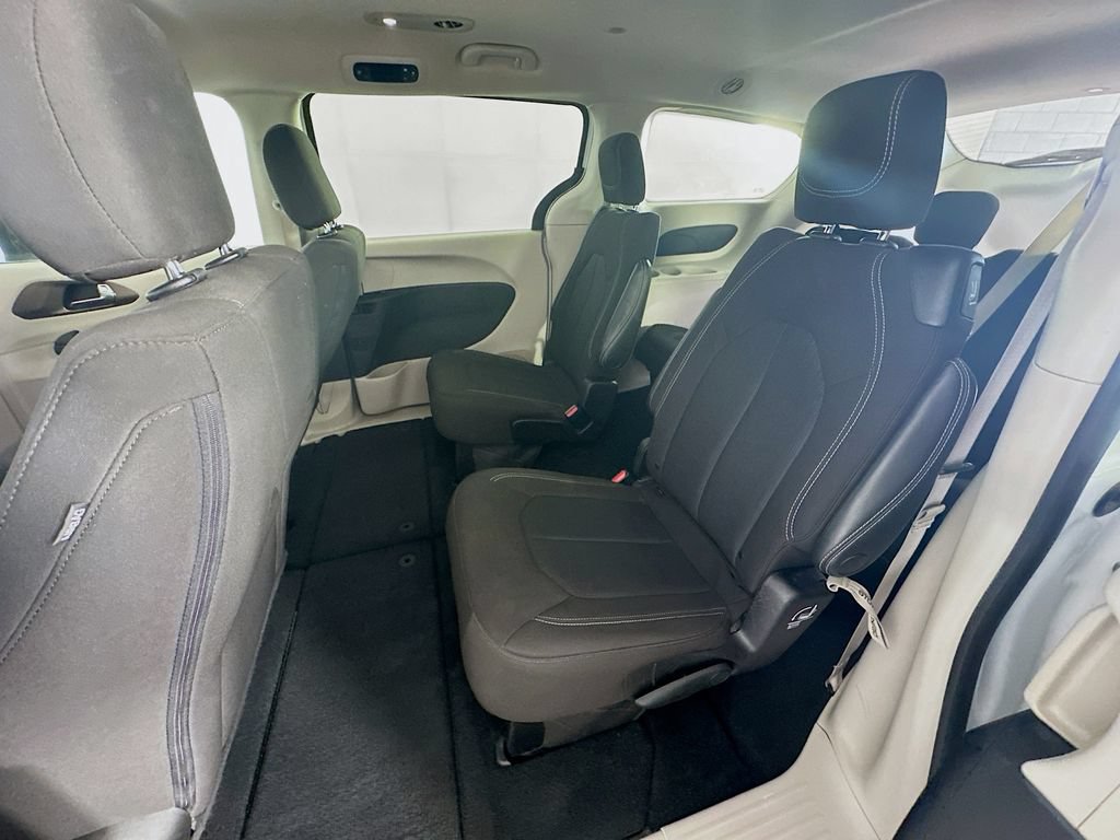 Certified 2023 Chrysler Voyager LX FWD image 32