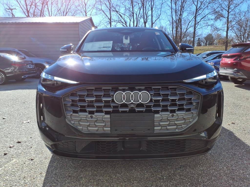 Used 2025 Audi Q5 Premium Plus AWD/4WD image 2