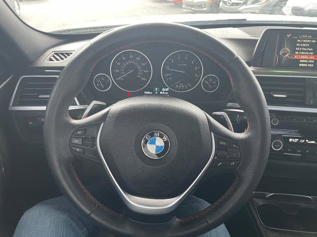 Used 2017 BMW 330i xDrive Sedan image 17