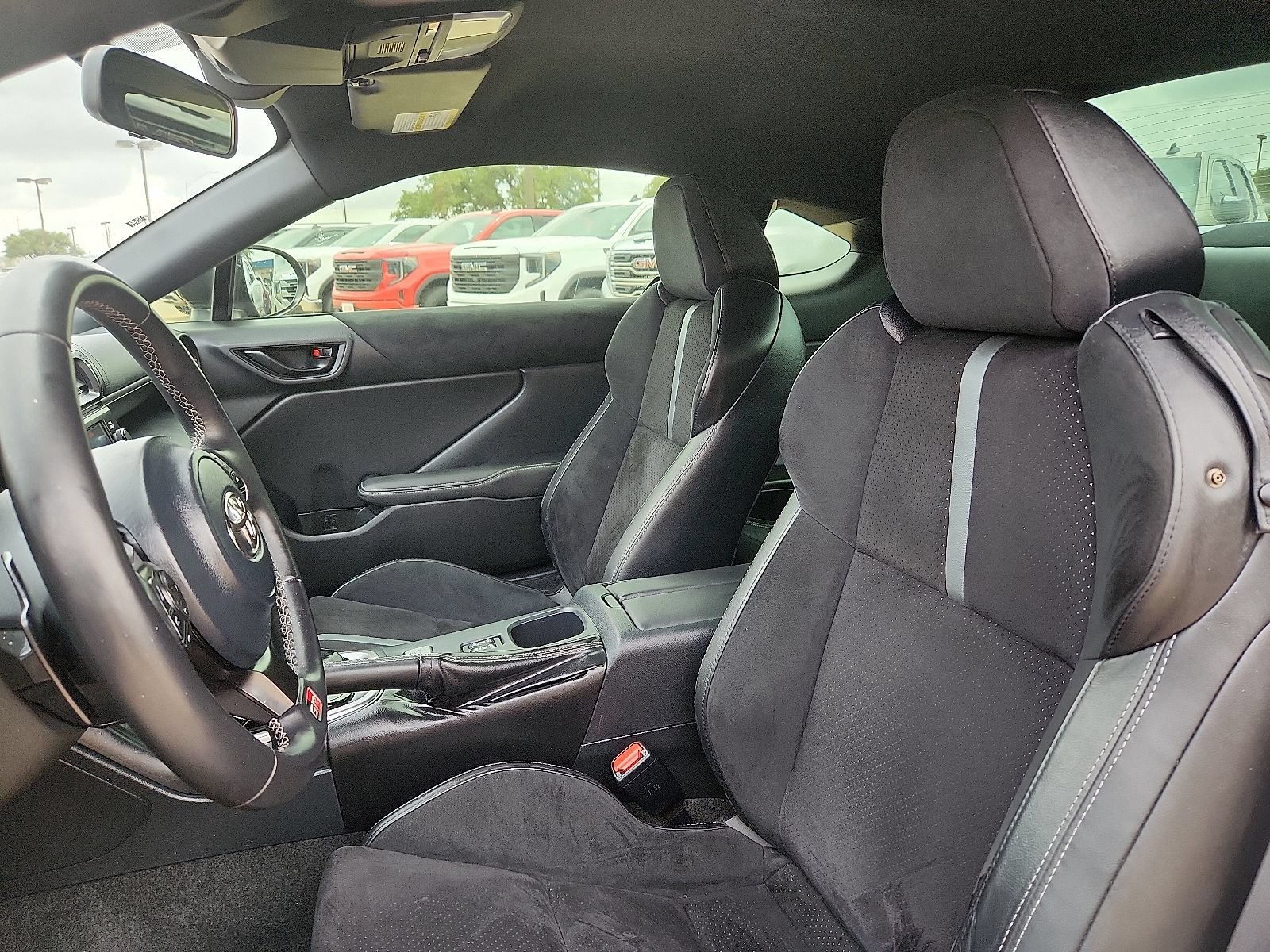 Used 2024 Toyota GR86 Premium RWD image 14