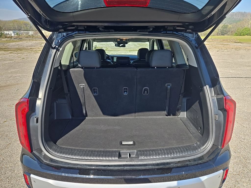 Used 2023 Kia Telluride LX image 24