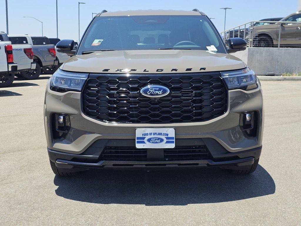 New 2026 Ford Explorer ST-Line RWD image 2