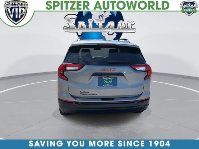 Used 2023 GMC Terrain SLE w/ Elevation Edition FWD image 8