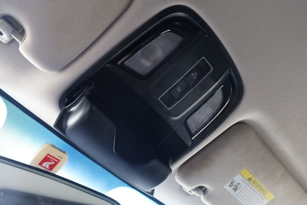 Used 2019 Kia Sorento L FWD image 18