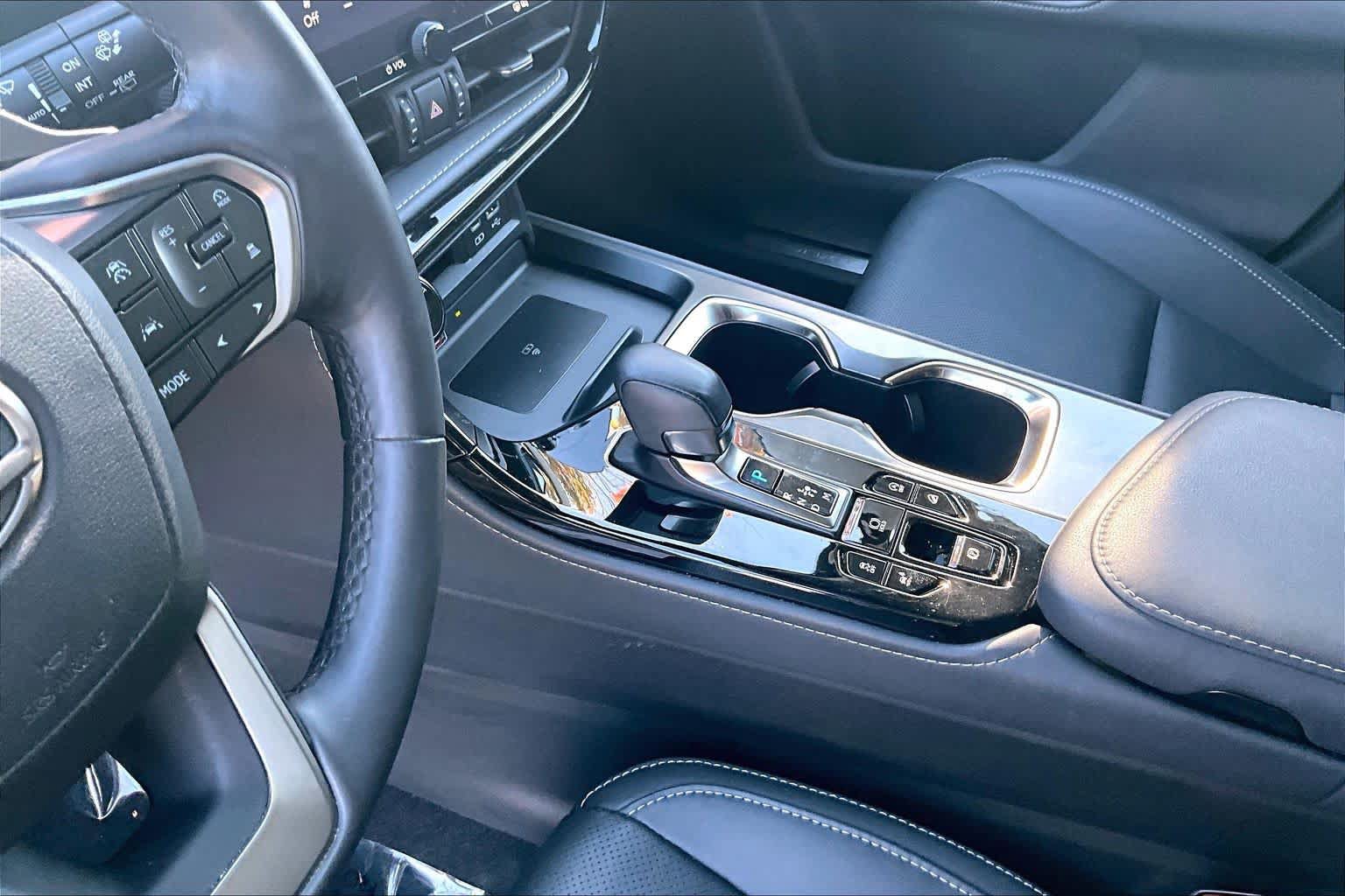 Used 2023 Lexus NX 350 AWD image 17