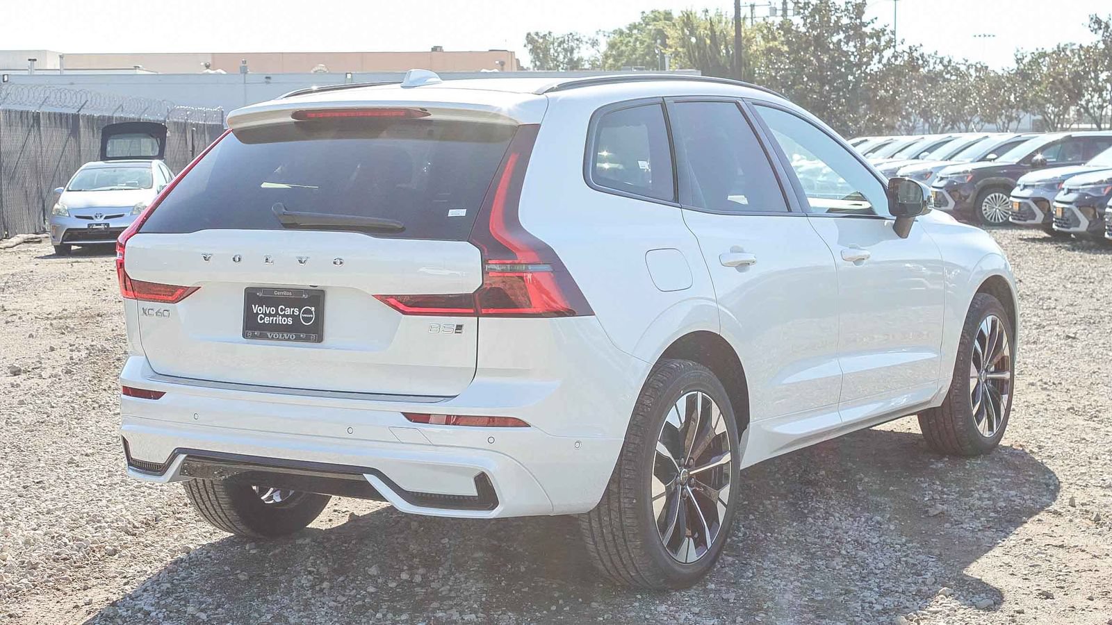New 2026 Volvo XC60 B5 Plus w/ Protection Package Premier AWD/4WD image 6