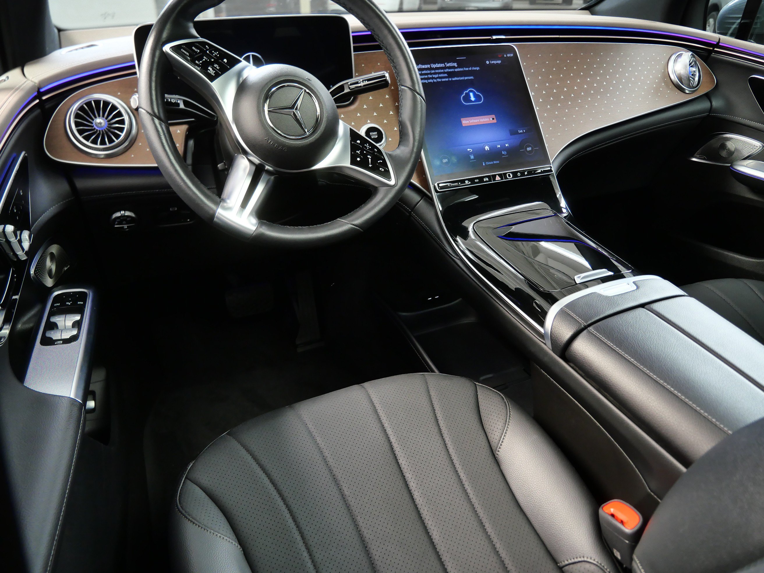 Certified 2023 Mercedes-Benz EQE 350+ 4MATIC SUV image 2
