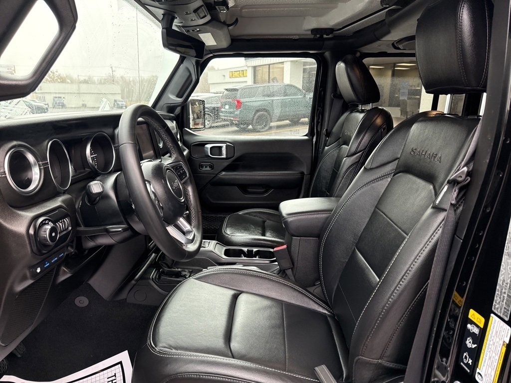 Used 2022 Jeep Wrangler Unlimited Sahara image 16