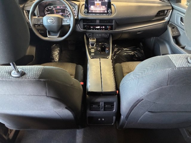 Used 2026 Nissan Rogue SV FWD image 33