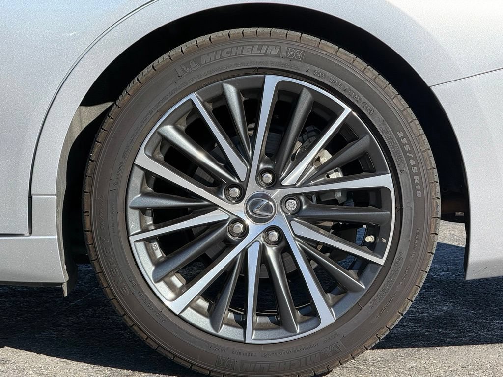 Used 2025 Lexus ES 300h w/ Premium Package FWD image 3