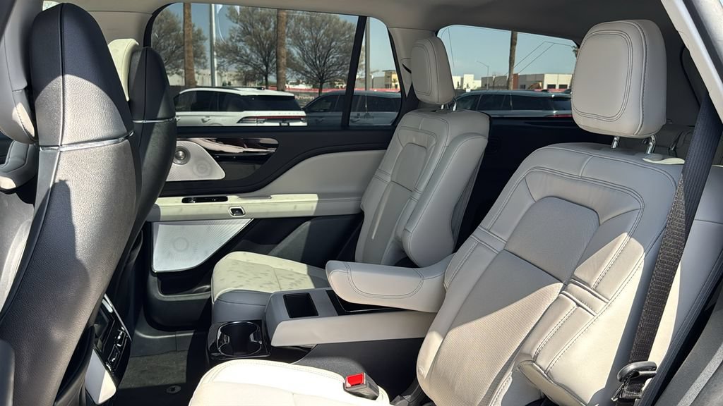 New 2026 Lincoln Aviator Reserve AWD/4WD image 23