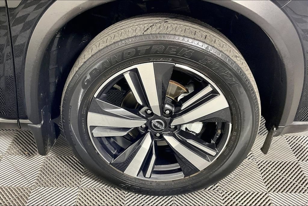 Used 2024 Nissan Rogue SL w/ SL Premium Package AWD/4WD image 10