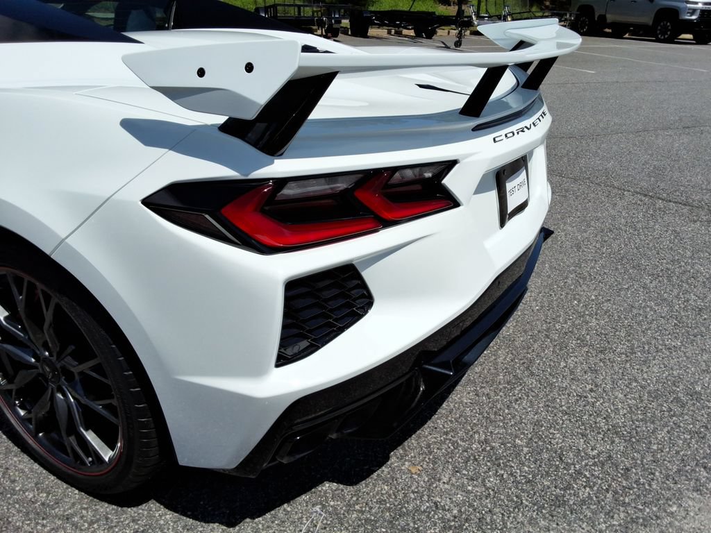 New 2027 Chevrolet Corvette Stingray Convertible w/ Z51 Performance Package RWD image 18
