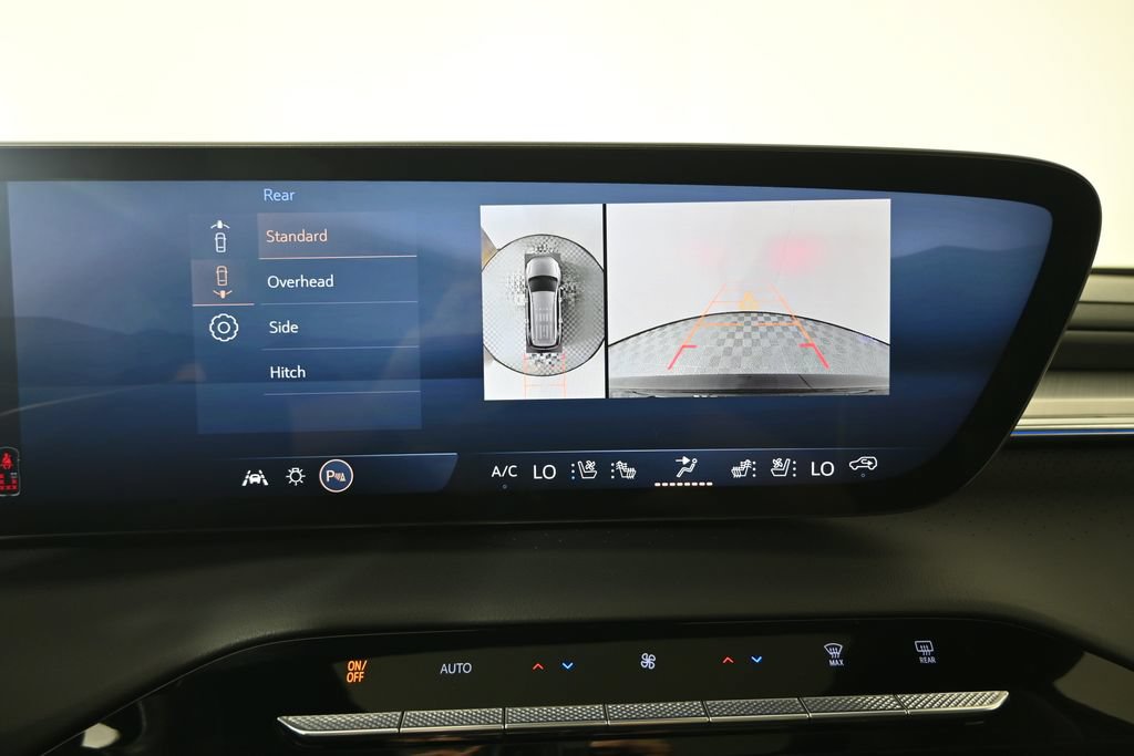 Used 2025 Buick Enclave Avenir w/ Super Cruise Package AWD/4WD image 32