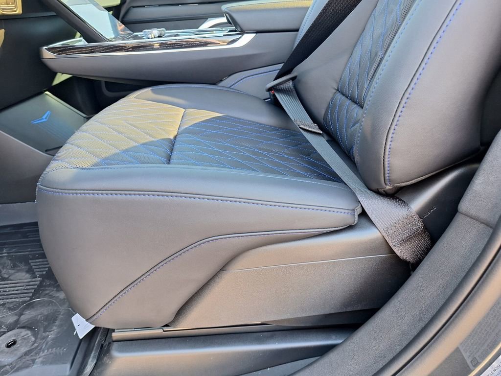 New 2026 Cadillac Escalade IQL Sport 1 image 32