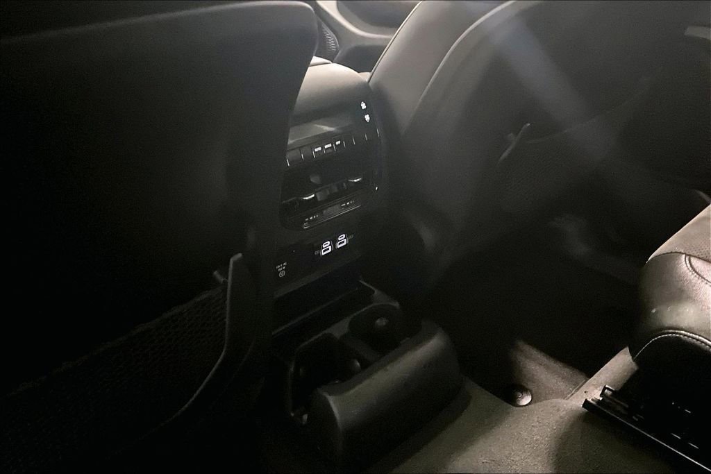 Used 2023 Jeep Grand Cherokee L Laredo image 10