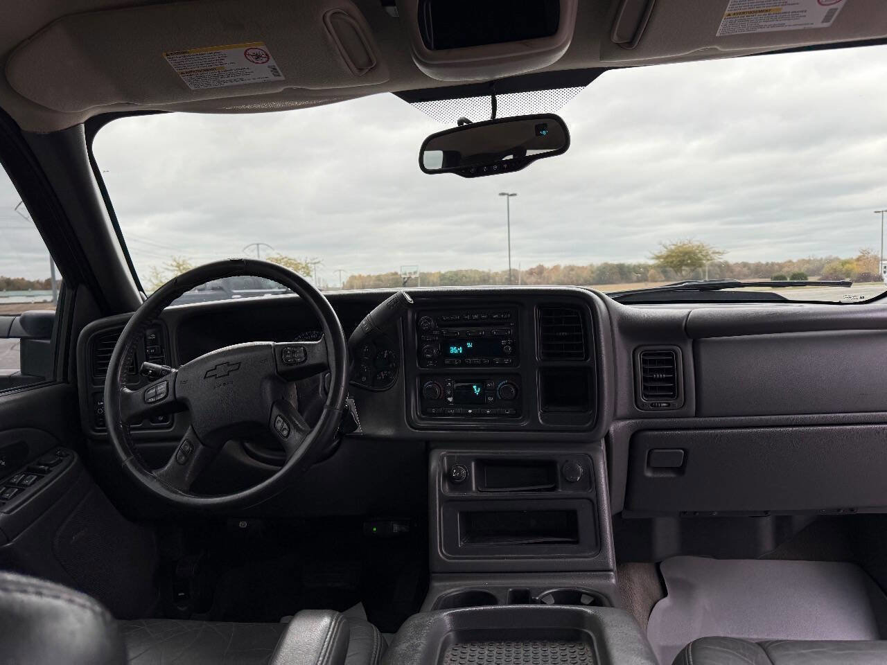 Used 2006 Chevrolet Silverado 2500 LT w/ Heavy-Duty Power Package image 15