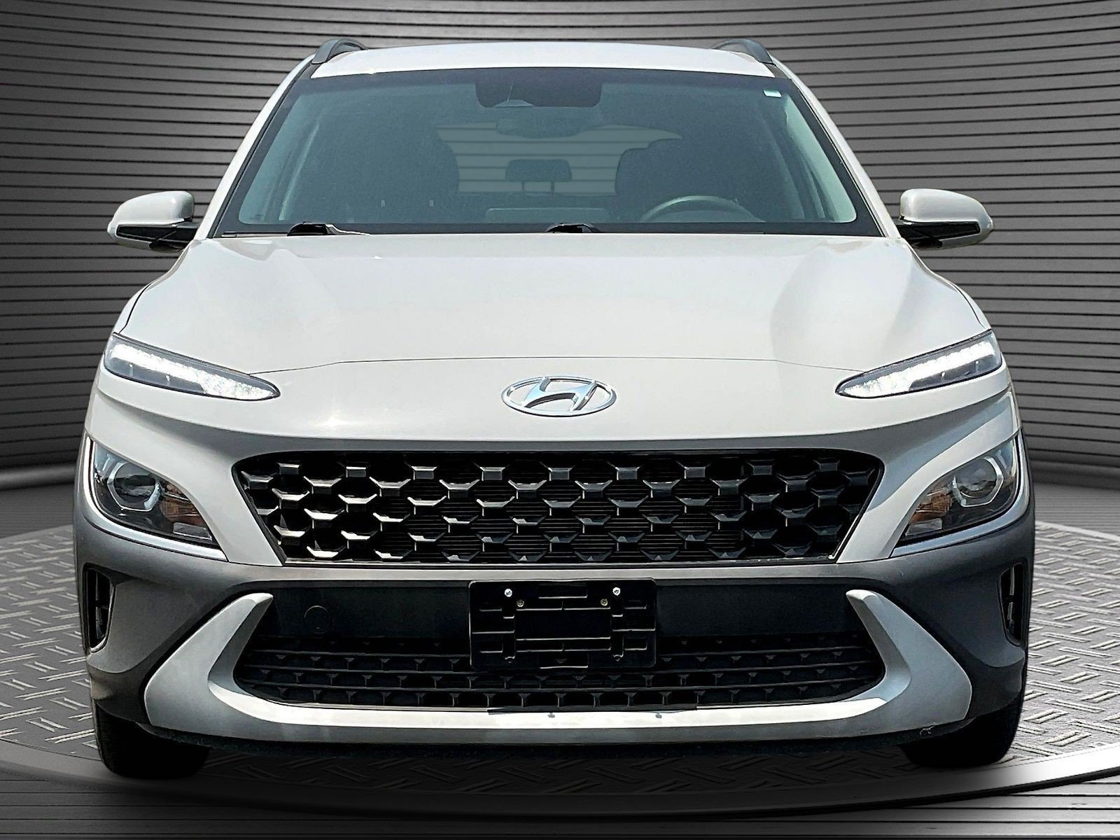 Used 2023 Hyundai Kona SEL w/ Cargo Package AWD/4WD image 2