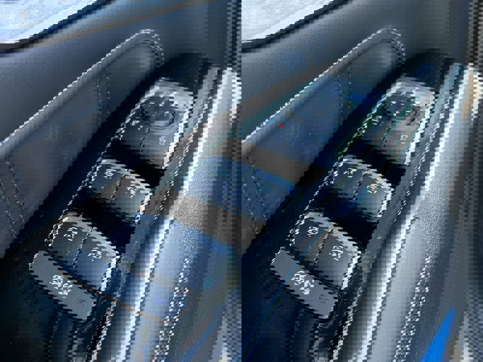 New 2025 Kia Sorento SX image 17