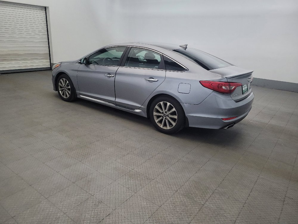 Used 2017 Hyundai Sonata Limited w/ Tech Package 03 FWD image 3