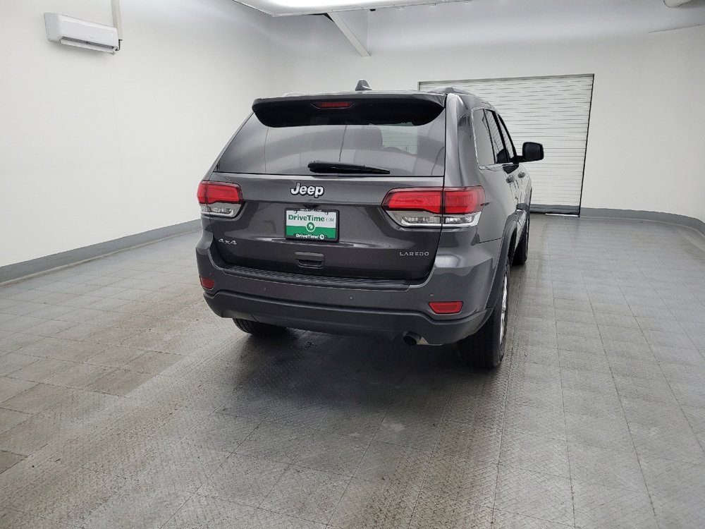 Used 2021 Jeep Grand Cherokee Laredo image 7