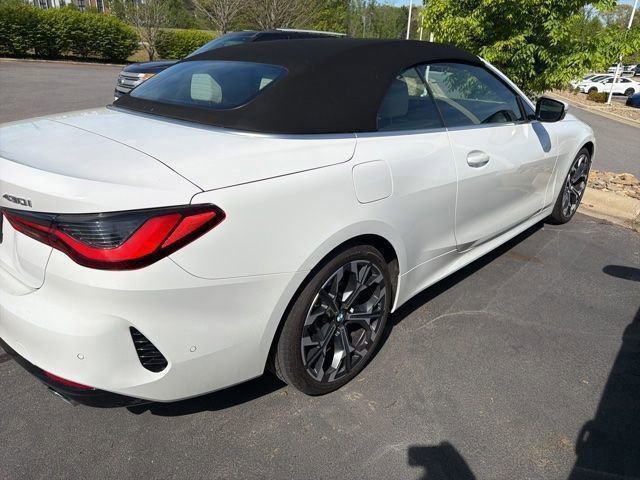 Used 2025 BMW 430i Convertible w/ Premium Package RWD image 39
