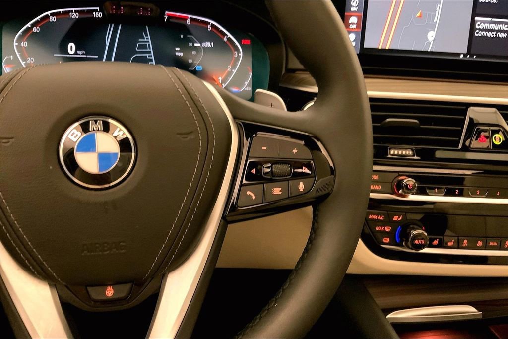 Certified 2023 BMW 530i xDrive w/ Executive Package AWD/4WD image 19