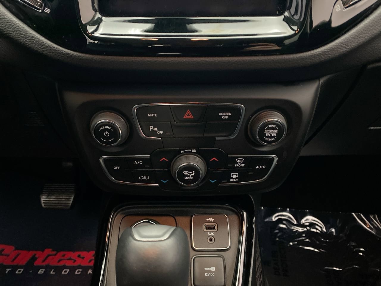 Used 2018 Jeep Compass Limited w/ Navigation Group AWD/4WD image 23