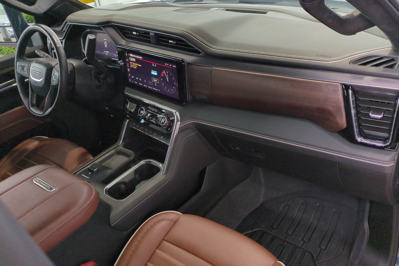 Used 2026 GMC Sierra 3500 Denali Ultimate AWD/4WD image 18