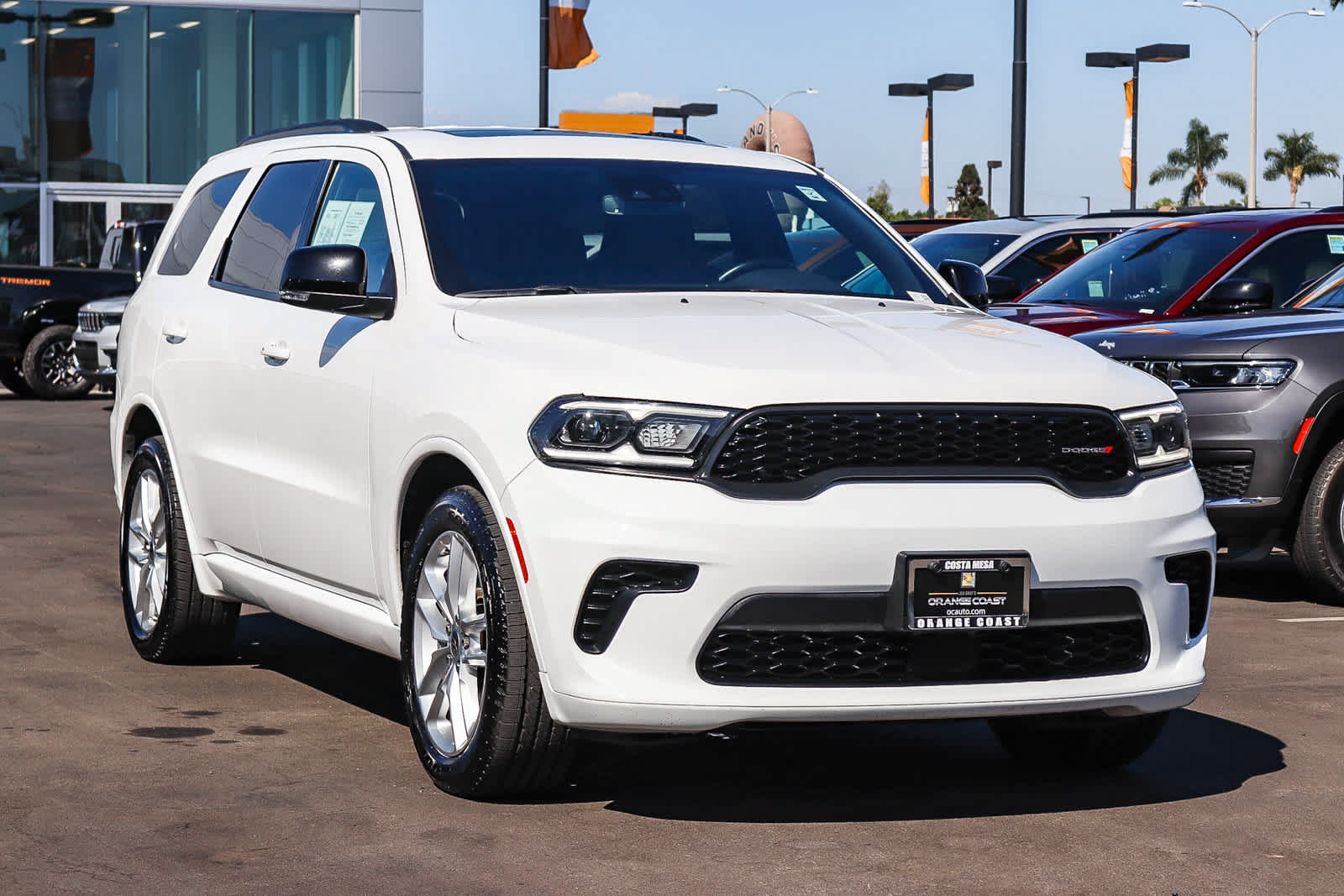 Used 2024 Dodge Durango GT RWD image 3