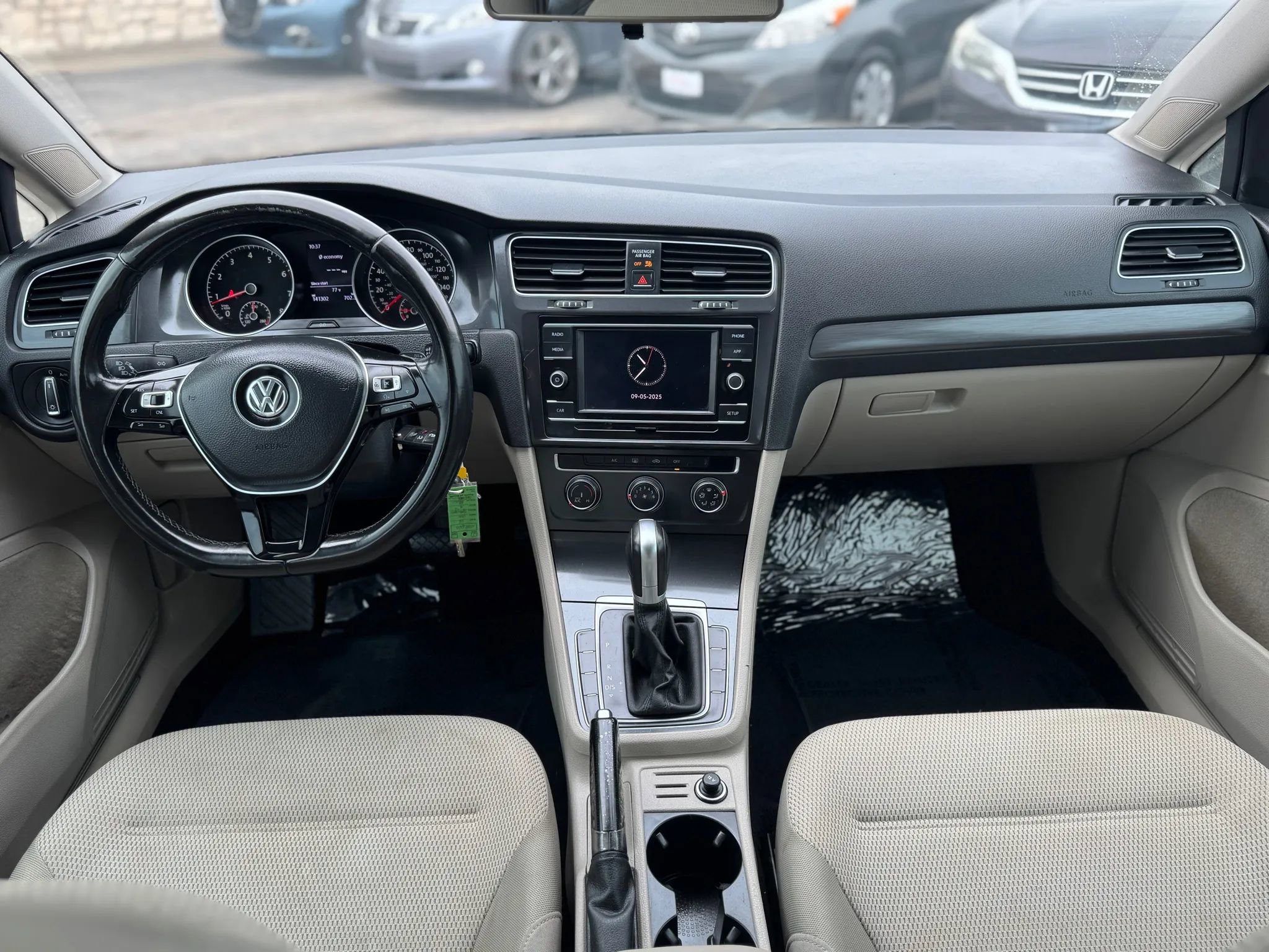 Used 2018 Volkswagen Golf S FWD image 16