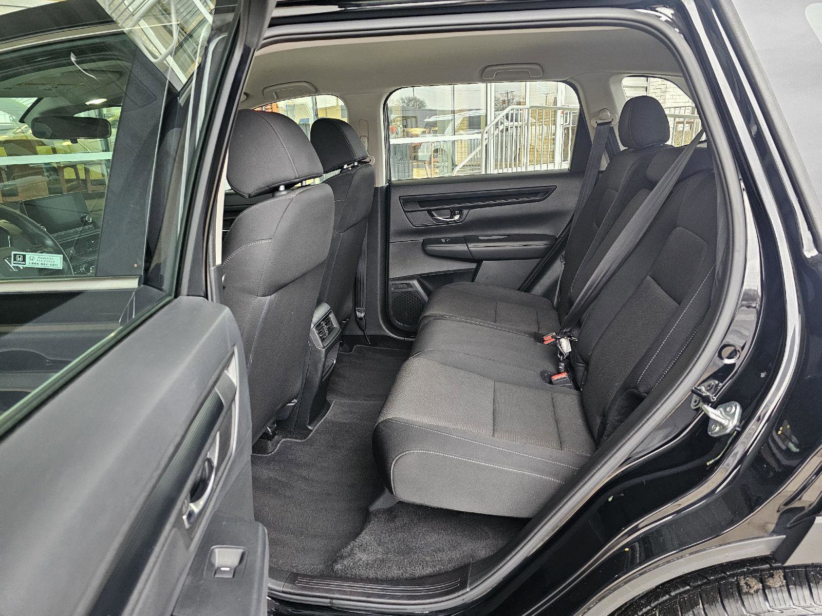 Used 2024 Honda CR-V LX image 17