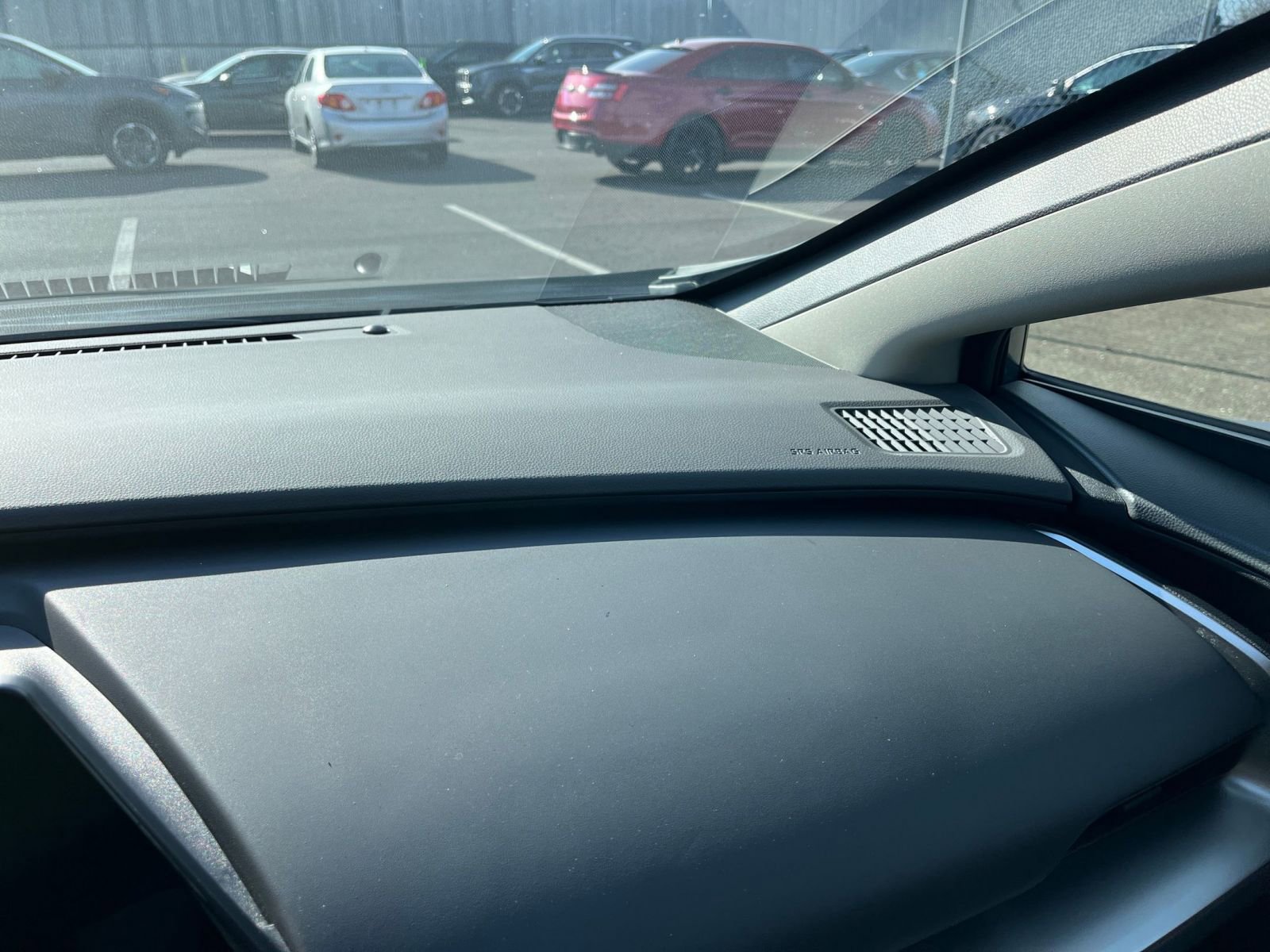 Used 2025 Toyota Prius LE image 34