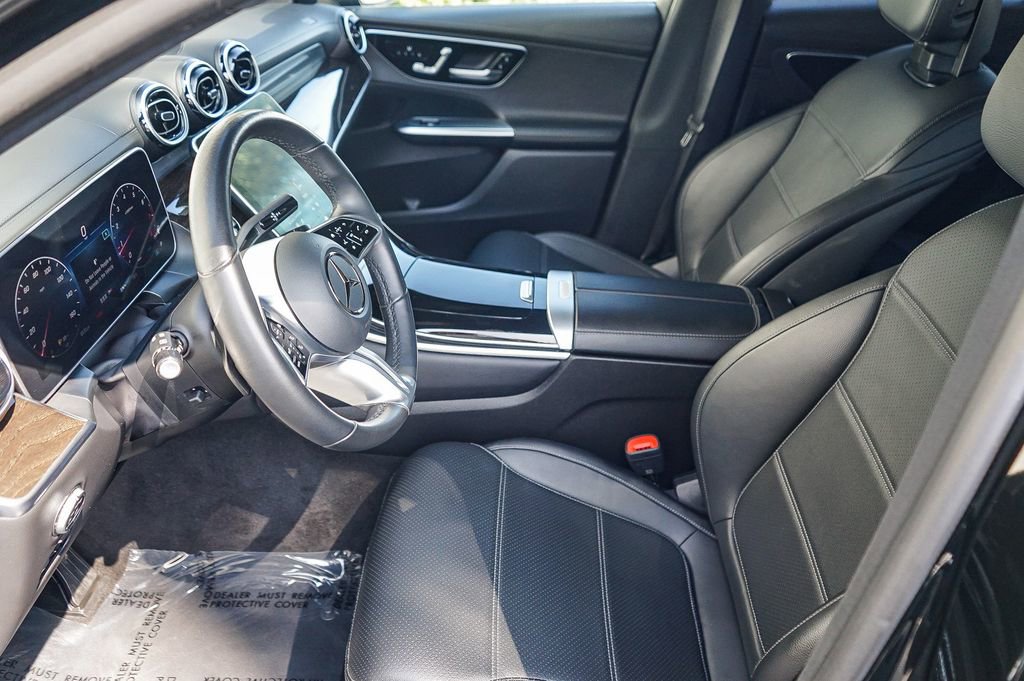 Used 2024 Mercedes-Benz GLC 300 image 17