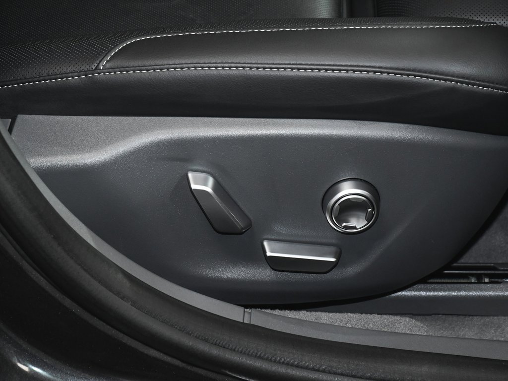 Used 2024 Lucid Air Grand Touring image 57