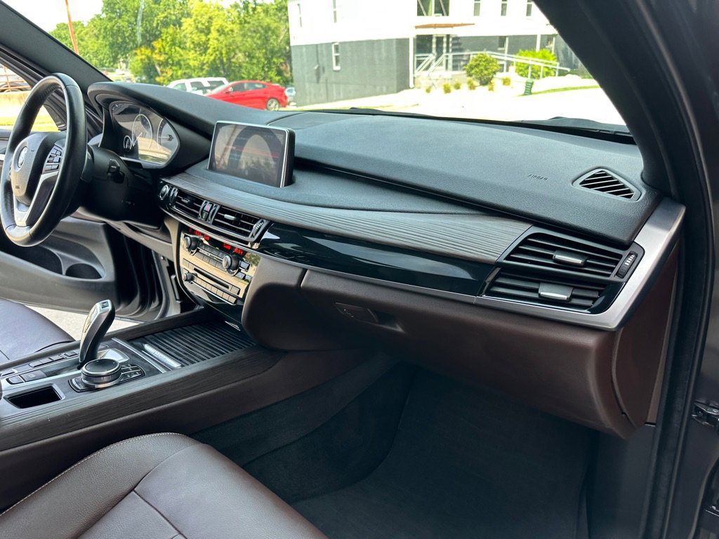 Used 2018 BMW X5 xDrive40e image 26