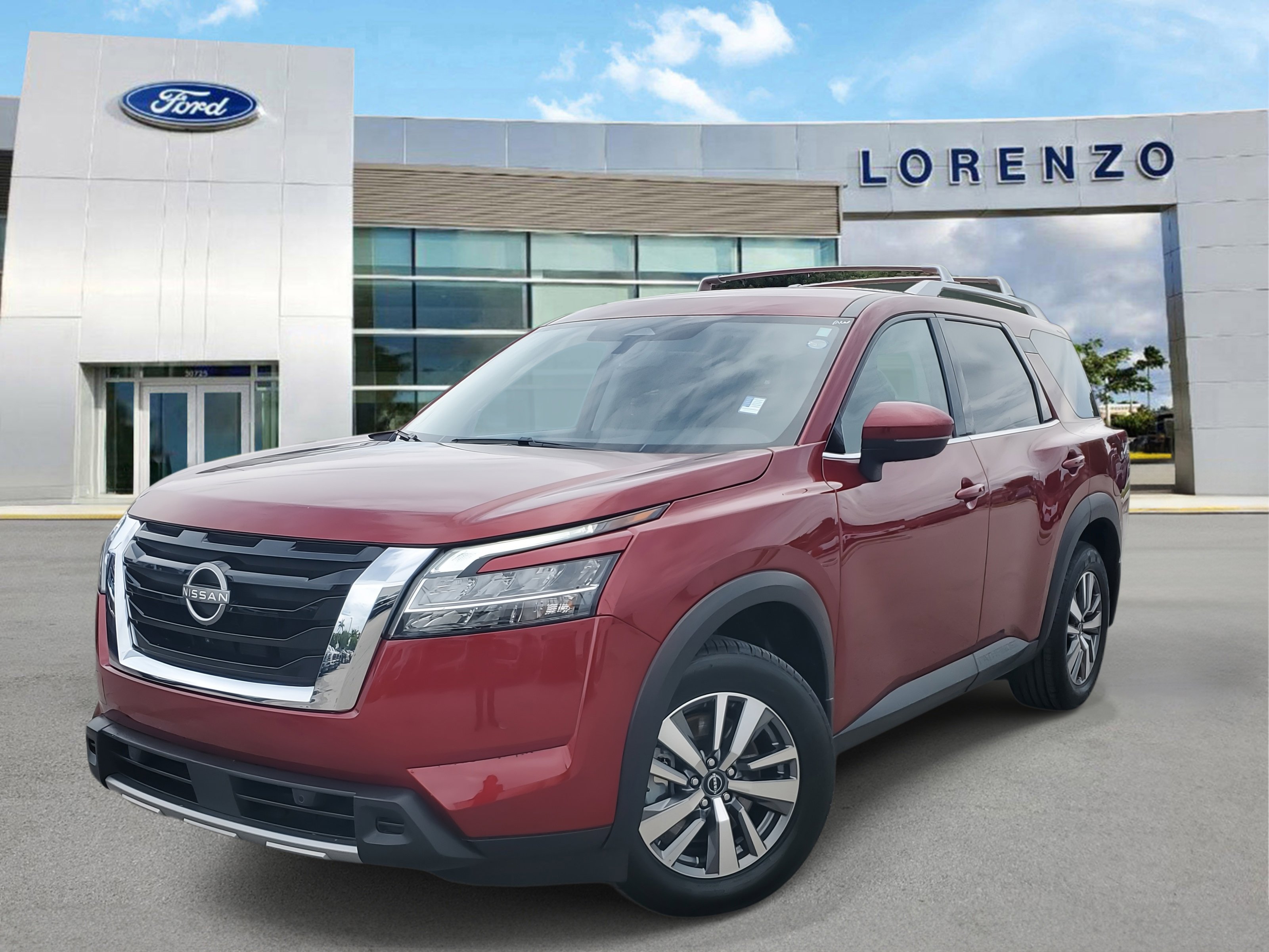 Used 2024 Nissan Pathfinder SL image 1