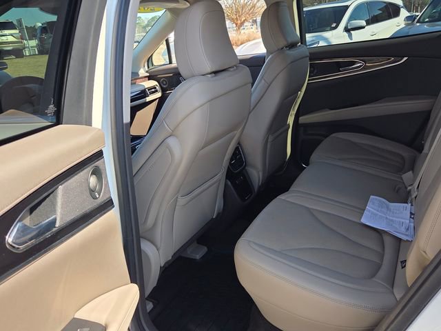 Used 2022 Lincoln Nautilus Reserve w/ Luxury Package image 7