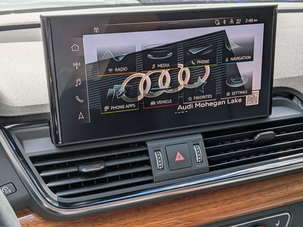 Used 2023 Audi Q5 2.0T Premium w/ Convenience Package AWD/4WD image 23