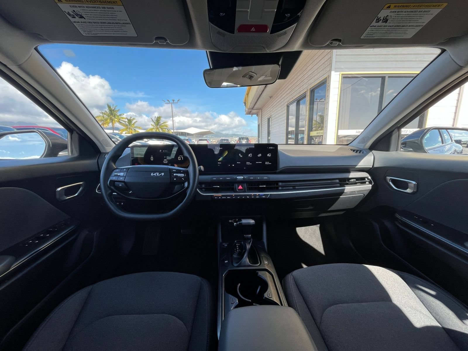 Used 2025 Kia K4 FWD image 28