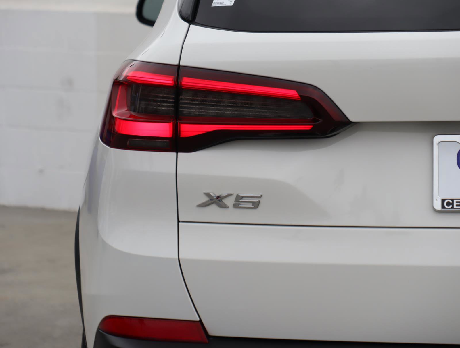 Used 2021 BMW X5 sDrive40i w/ Premium Package image 5