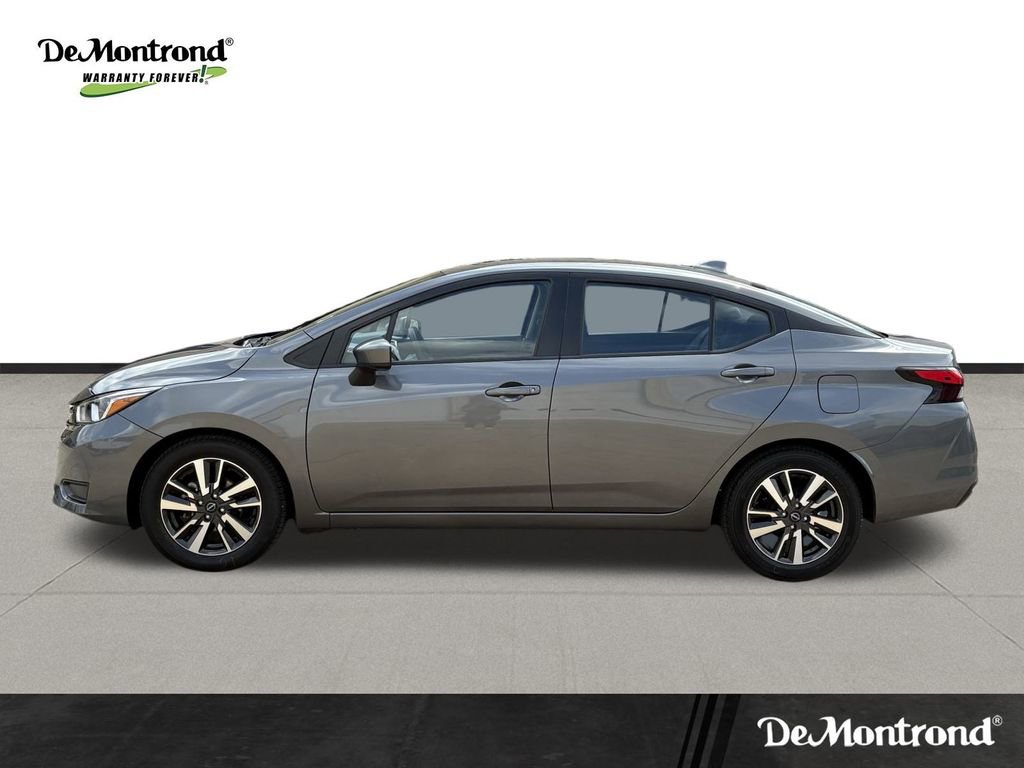 Used 2024 Nissan Versa SV image 8