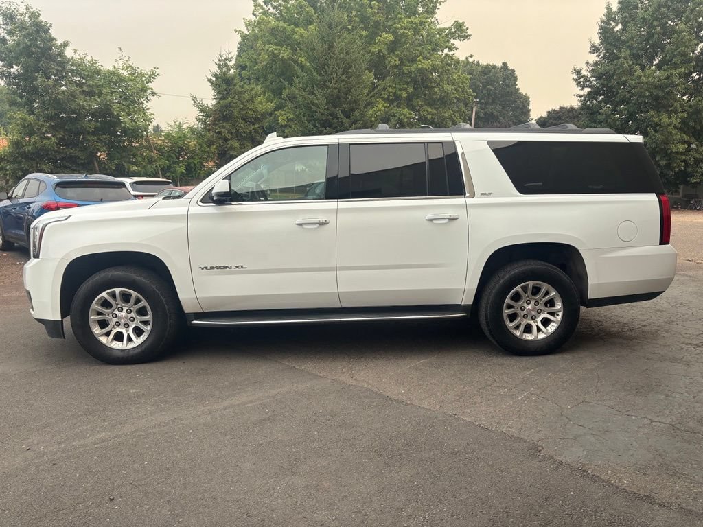 Used 2017 GMC Yukon XL SLT AWD/4WD image 11
