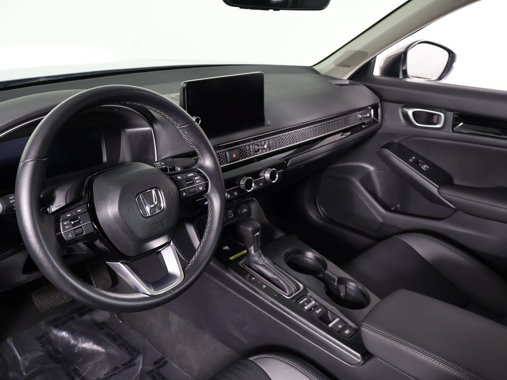 Used 2023 Honda Civic Touring image 29
