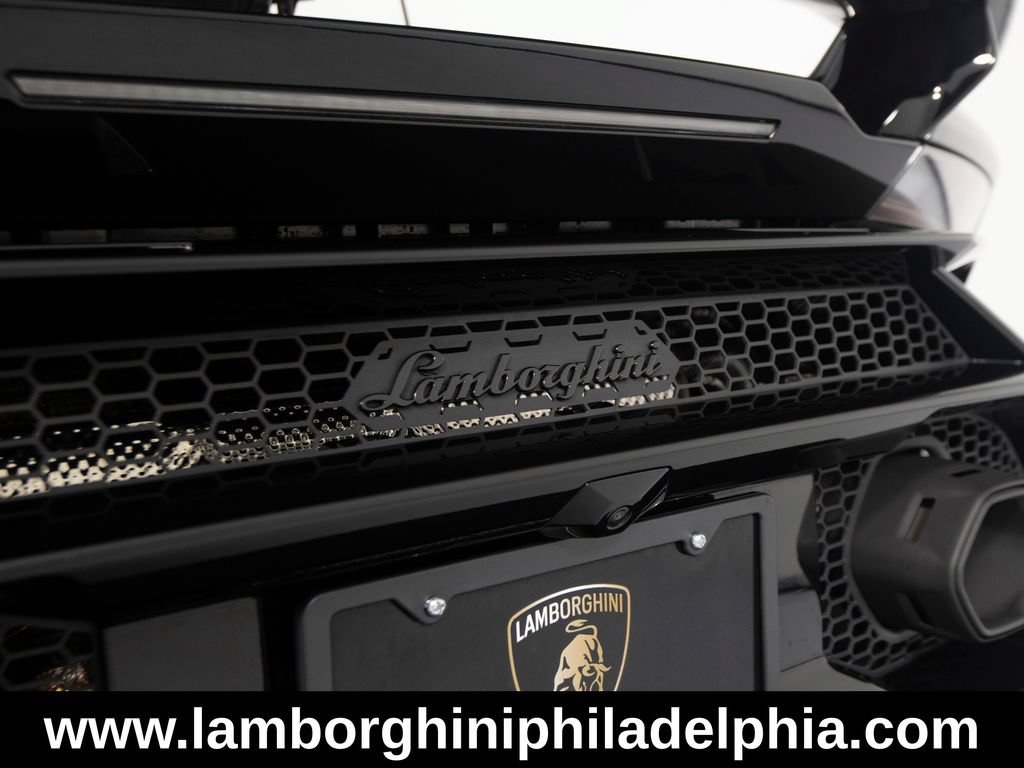 Used 2023 Lamborghini Huracan Tecnica RWD image 45