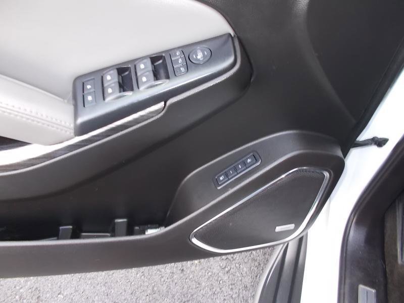 Used 2018 Chevrolet Tahoe LT w/ Luxury Package RWD image 28